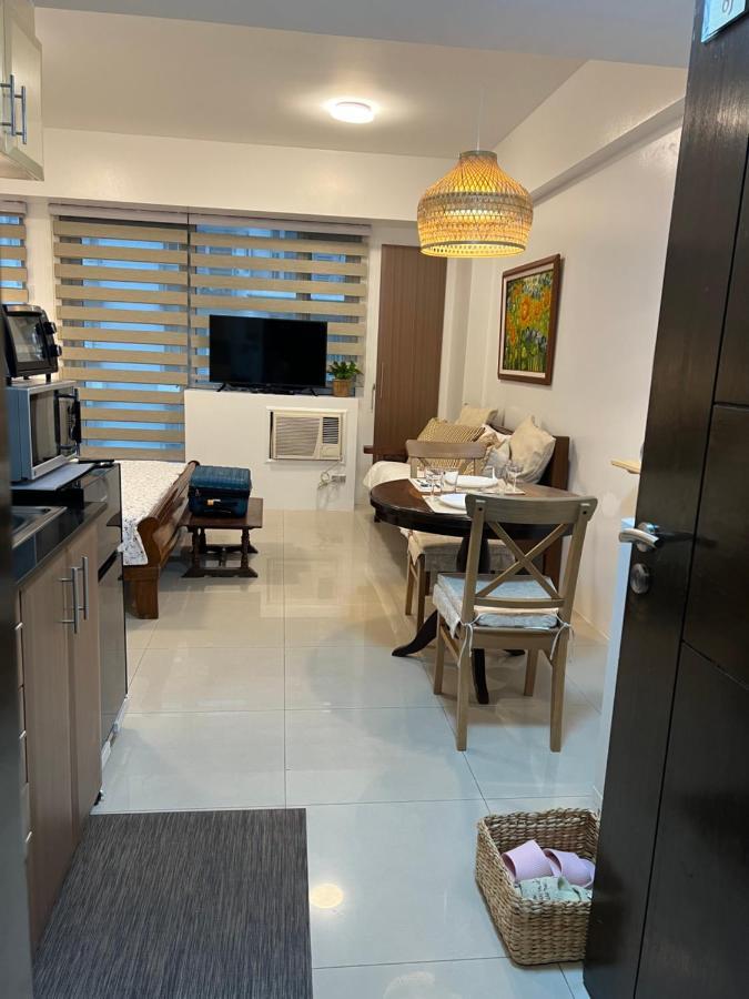 Telly'S Studio Across Naia3 مانيلا المظهر الخارجي الصورة