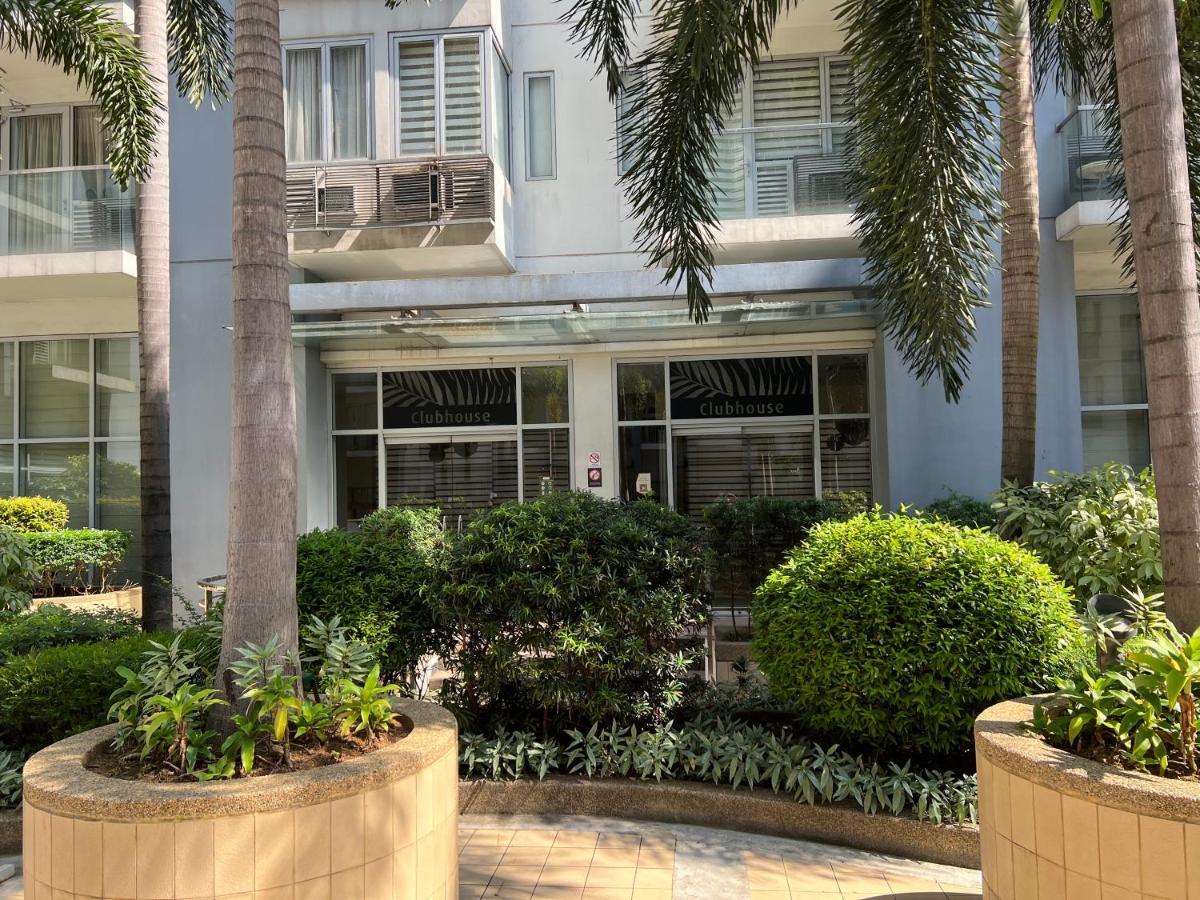 Telly'S Studio Across Naia3 مانيلا المظهر الخارجي الصورة